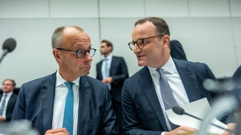 ÜLEVAADE ⟩ Asendusemaduse skandaal annab Merzile võimaluse valitsusremondiks