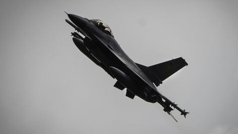USA kindral: Ukraina F-16 tulistas esmakordselt alla Venemaa hävituslennuki
