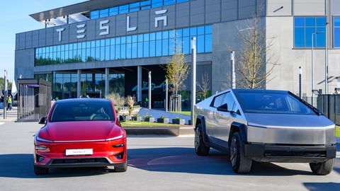 Tesla teise kvartali tulemused jäid ootustest kaugele maha. Autotootja aktsia kukub
