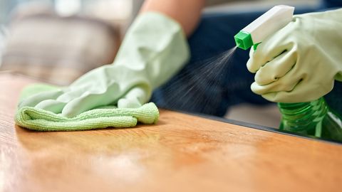 5 väikest harjumust, mis hoiavad kodu pidevalt korras ilma koristamise stressita