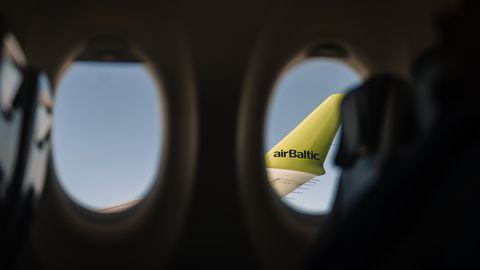 AirBaltic tahab hakata palkama piloote Šveitsi kaudu. Miks?