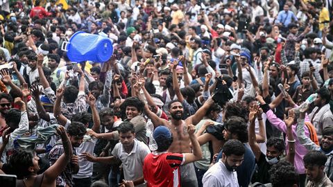 India haridusminister astus üleriigiliste protestide järel tagasi