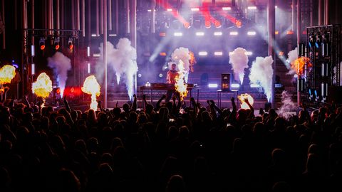 SUUR GALERII ⟩ Nublikumil pandi püsti korralik möll, Keila pidutses hiliste õhtutundideni!