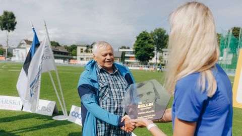 Eesti aegade parim pikamaajooksja pärjati kuulsuste halli autahvliga