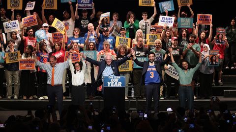 WSJ ⟩ Kuidas salk sotsialiste Demokraatlikus Parteis paanikat külvab