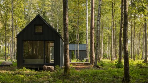 EBAAUS ⟩ Miks eestlane peab mahtuma kolmandiku võrra väiksemasse majja kui soomlane?