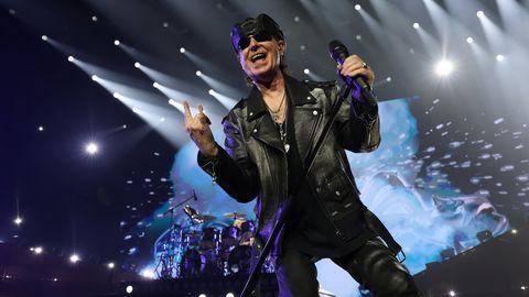 GALERII ⟩ Vaata, kuidas Scorpions raputas rahva läbi nagu orkaan