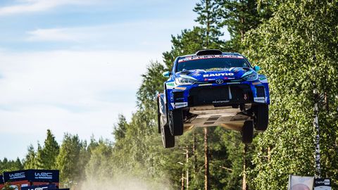 VIDEO ⟩ Virvese WRC2-võitu ohustanud Korhonen katkestas pärast väljasõitu
