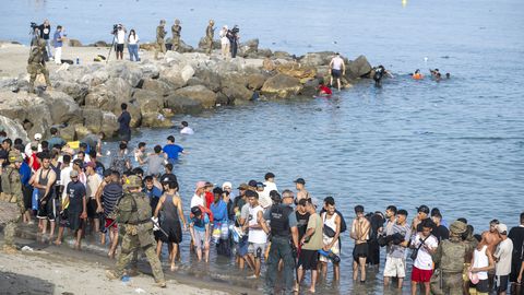 Ootamatult suurenenud rändevool Ceuta eksklaavi põhjustas kaose