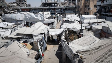 GAZA SÕDA ⟩ Trump hoopleb rahuplaaniga, gazalaste lootusetus süveneb