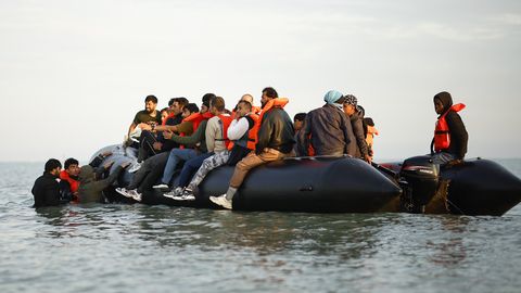 La Manche'il süttinud põgenikepaadist päästeti 157 inimest