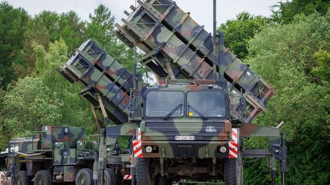 Poolas kaalutakse võimalust tulistada Vene rakette alla Ukraina kohal
