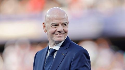 Infantino kutsus FIFA juhid erakorralisele kohtumisele pärast suurt kriitikat