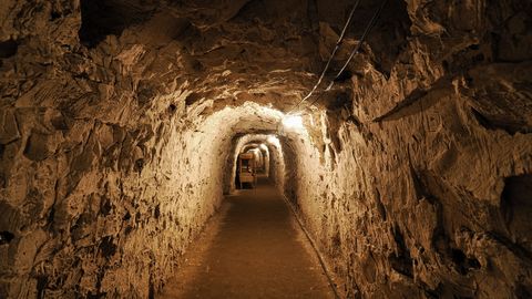 Müstilised tunnelid Suurbritannia maapõues on jätnud teadlased täielikult nõutuks: 2000-aastane mõistatus eirab igasugust loogikat