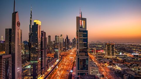 Dubai meelitab turiste tagasi 700-eurose soodustuspaketiga pärast Iraani raketirünnakuid