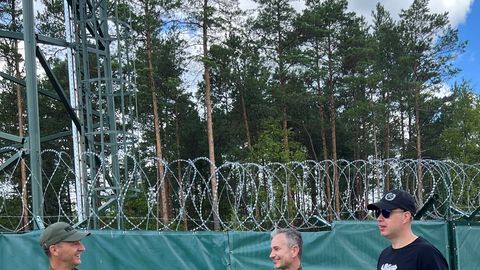 Taro: piiriehitus edeneb jõudsalt, see on rändesurve vastu parim