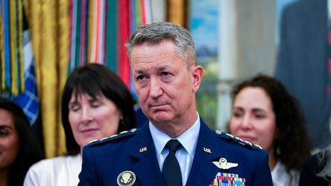 CNN: USA kaitseväe juht mahitab Trumpi administratsiooni Iraani sõda lõpetama