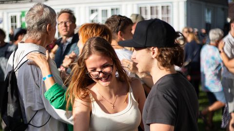 KOLM GALERIID ⟩ Viru Folk sai imelise stardi