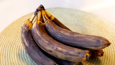 Lihtne nipp hoiab banaanid nädalaid värskena: vajad vaid ühte köögitarvikut