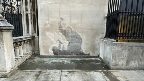 Banksy värv ei tule maha: miks kulutavad Briti ametkonnad tuhandeid, et kustutada kunsti, mida muuseumid himustavad
