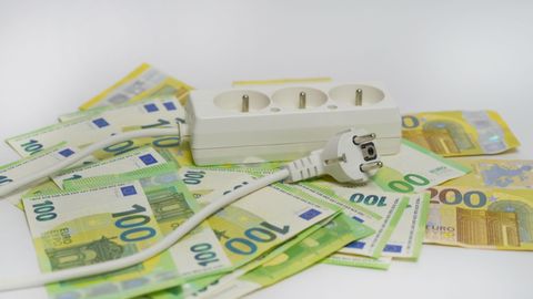 ELEKTRIKELL ⟩ Teisipäev toob veelgi kallima elektri