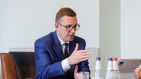 INTERVJUU ⟩ Peaminister tagasi astuda ei plaani. «Kui keegi tahab kritiseerida, võtku vastutus»