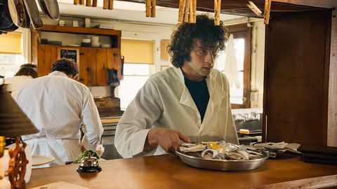 Uus mängufilm «Tony» toob ekraanile varalahkunud koka ja telestaari Anthony Bourdaini noorusaastad