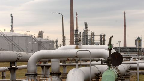 Družba torujuhe toimib taas: nafta Slovakkiale ja Ungarile, miljardid dollarid agressorile