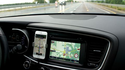 Abiline või kuriteokaaslane? Miks Euroopas trahvitakse Waze’i kasutamise eest, aga Eestis mitte