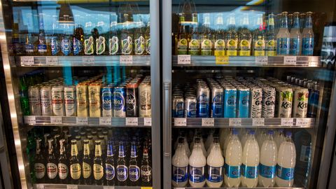 HEIKI HALLIK ⟩ Ajalooline väike viinavabrik ei ole samasugune probleem nagu odava alkoholi massimüük