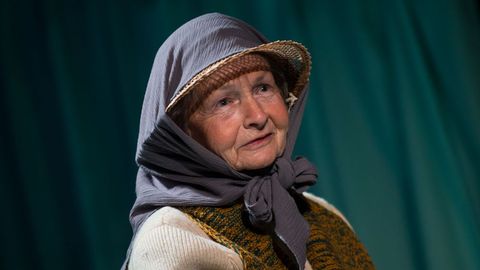 Suri näitleja Ester Pajusoo